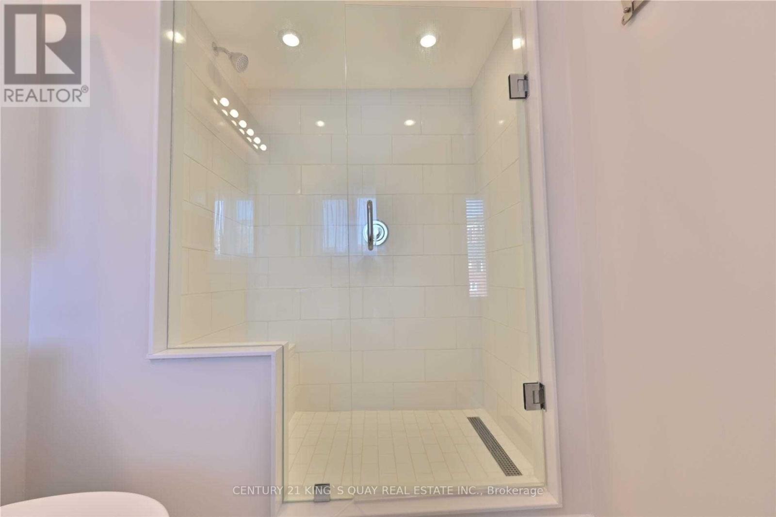 85 Gatwick Drive, Oakville, Ontario  L6H 6V2 - Photo 19 - W12528940