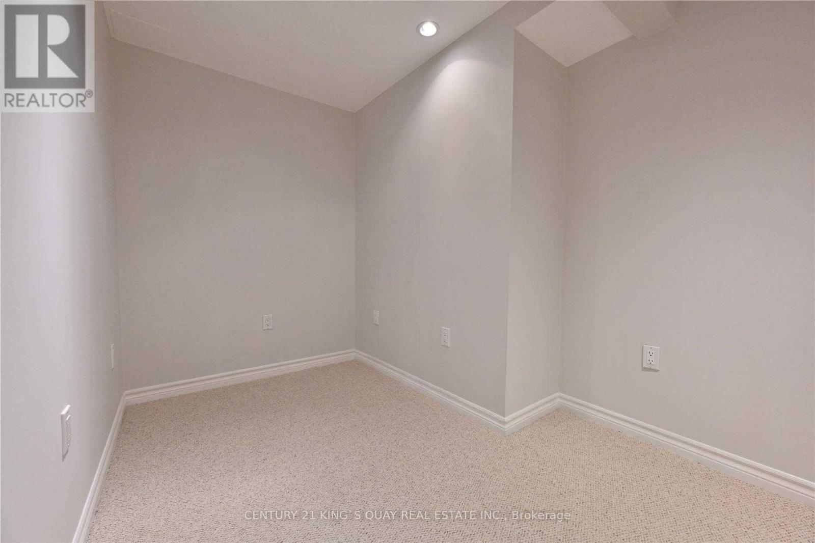 85 Gatwick Drive, Oakville, Ontario  L6H 6V2 - Photo 23 - W12528940