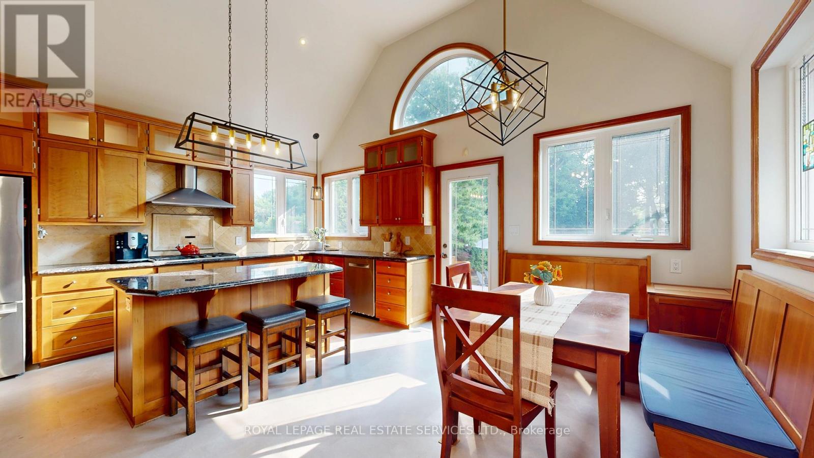 105 Botfield Avenue, Toronto, Ontario  M9B 4E6 - Photo 17 - W12528948