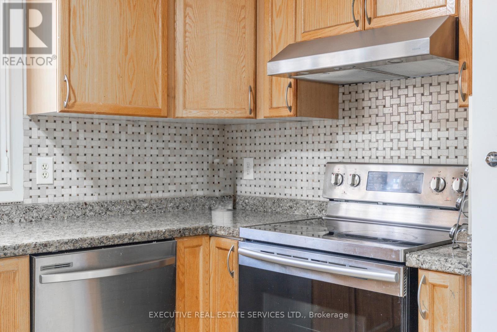 #203 - 4 Dayspring Circle, Brampton, Ontario  L6P 2Z5 - Photo 32 - W12528970