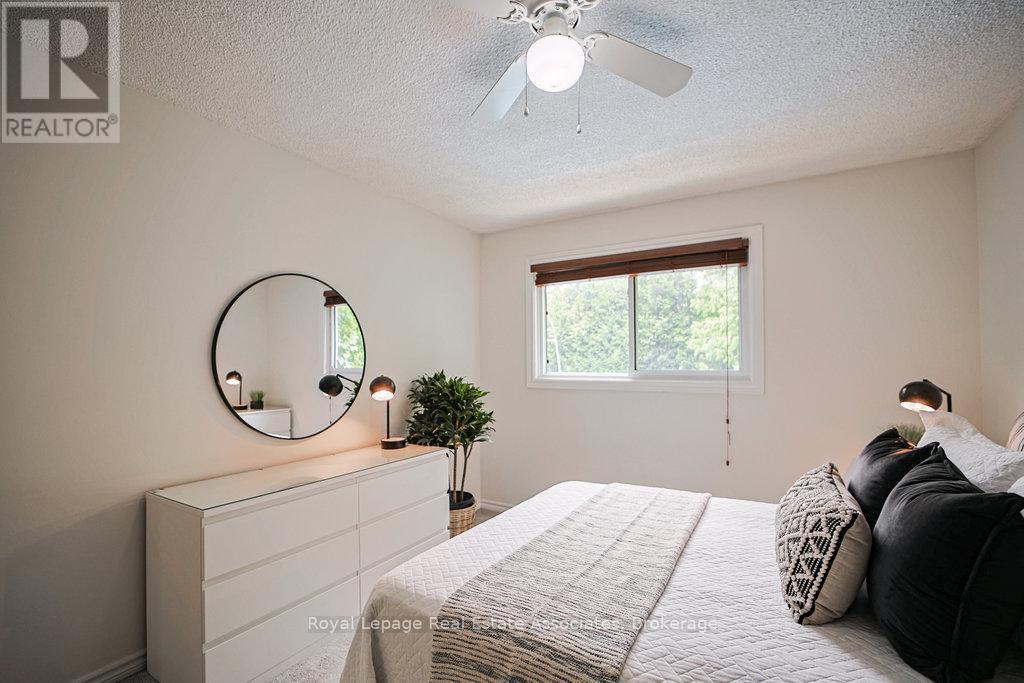 3143 Michael Crescent, Burlington, Ontario  L7M 1V3 - Photo 18 - W12528974