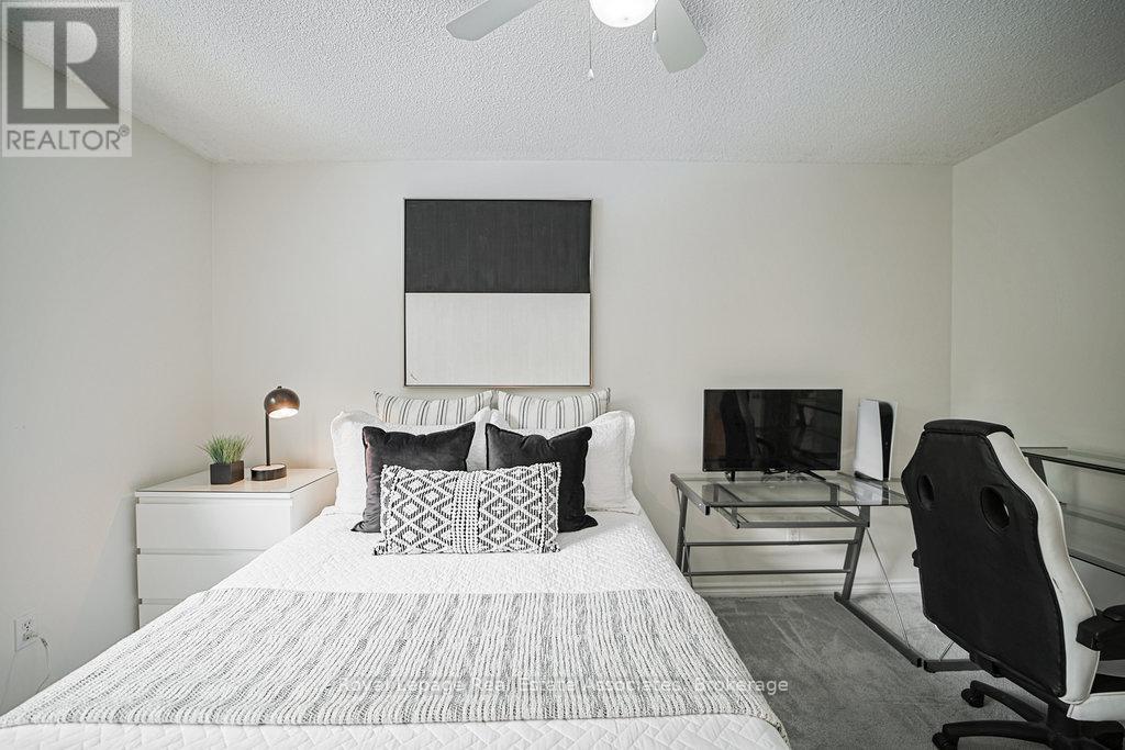 3143 Michael Crescent, Burlington, Ontario  L7M 1V3 - Photo 19 - W12528974