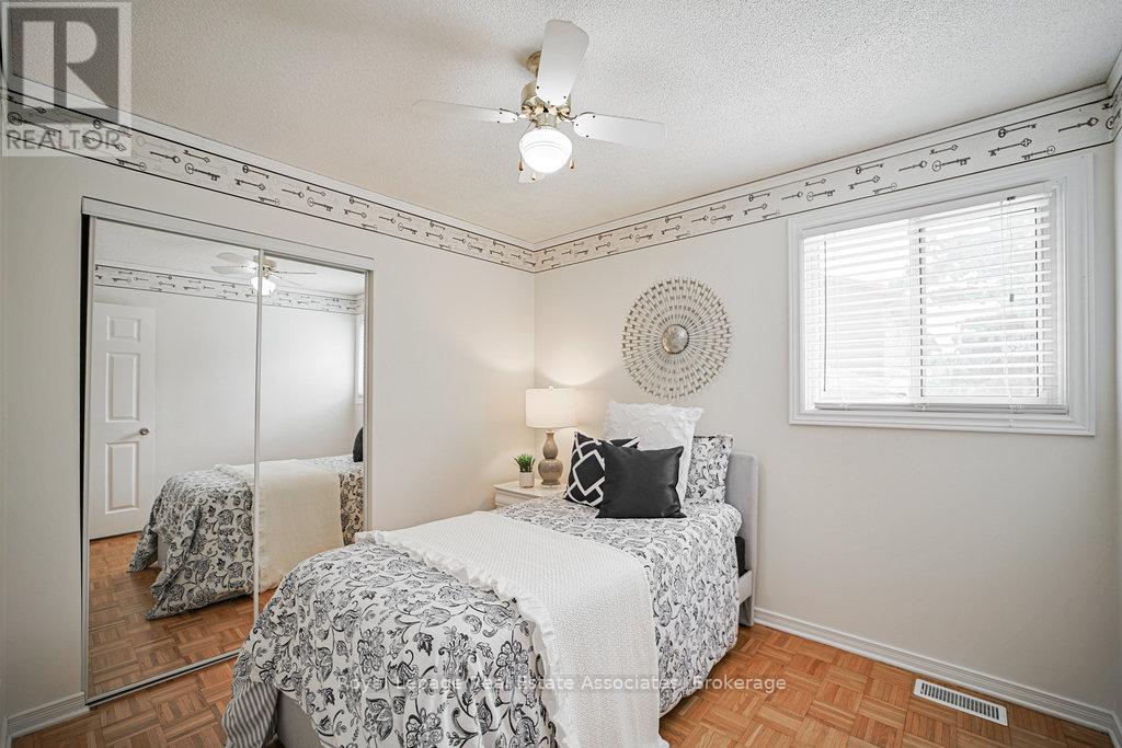 3143 Michael Crescent, Burlington, Ontario  L7M 1V3 - Photo 24 - W12528974