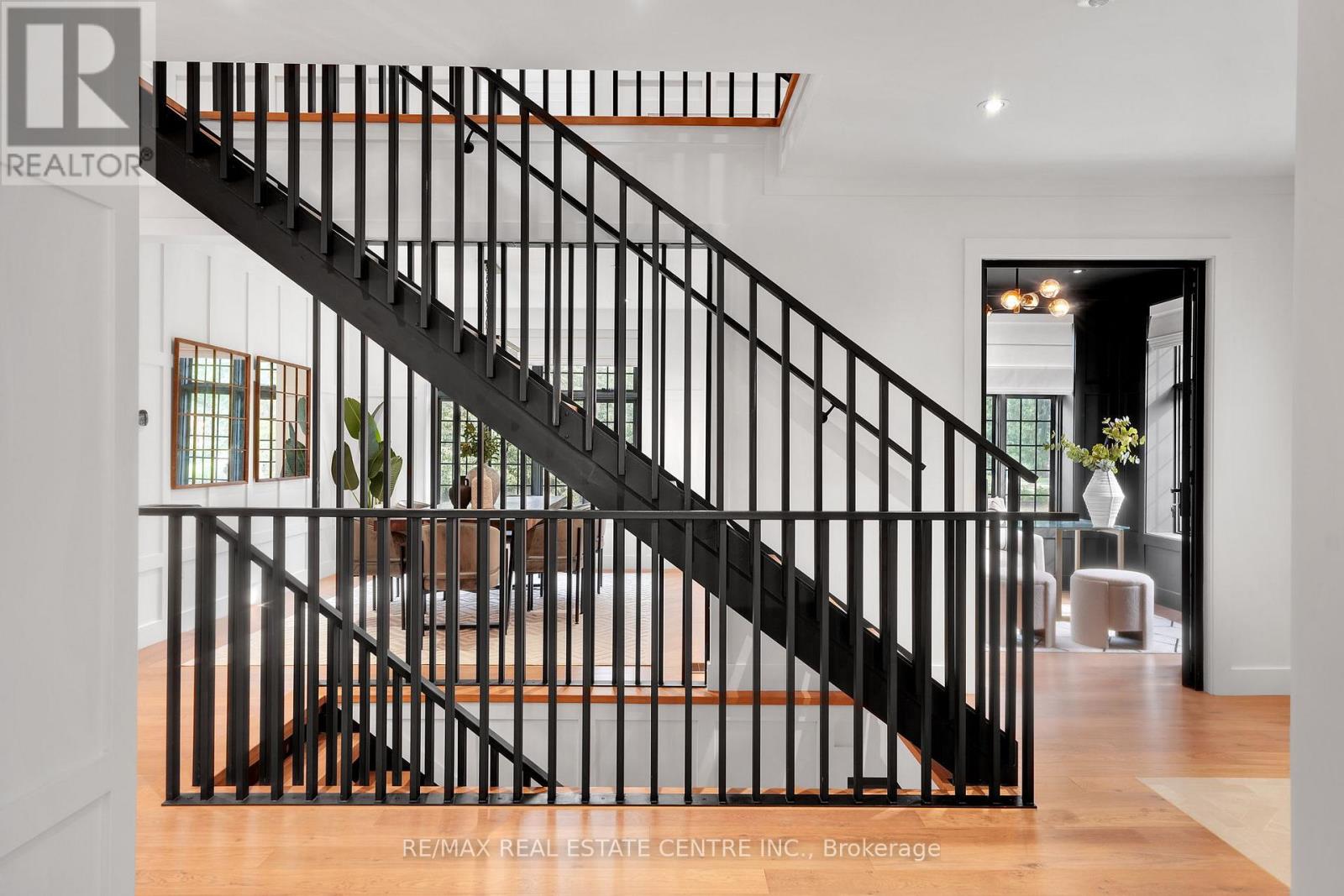 977 Unsworth Avenue, Burlington, Ontario  L7T 1R2 - Photo 11 - W12528984