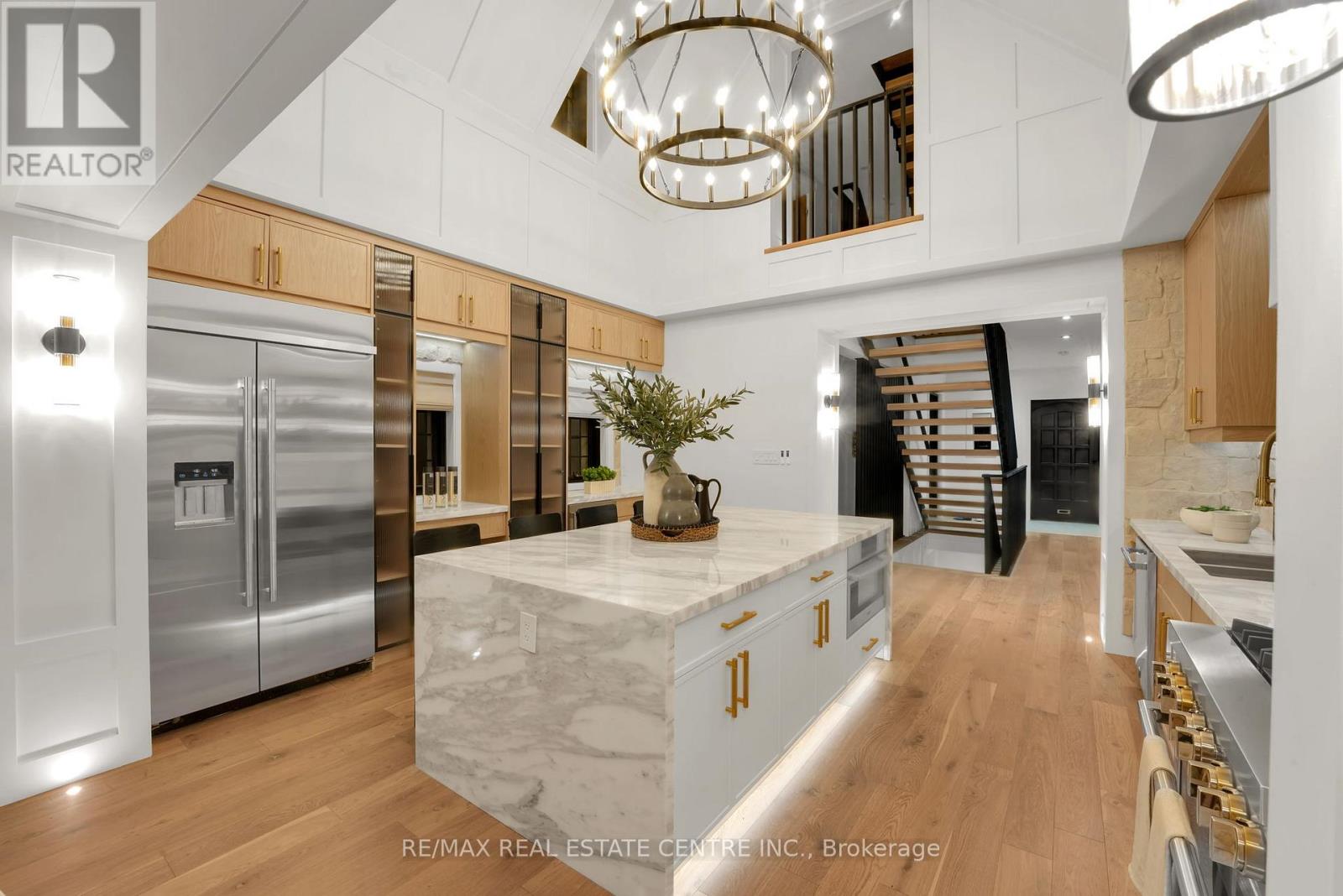 977 Unsworth Avenue, Burlington, Ontario  L7T 1R2 - Photo 17 - W12528984