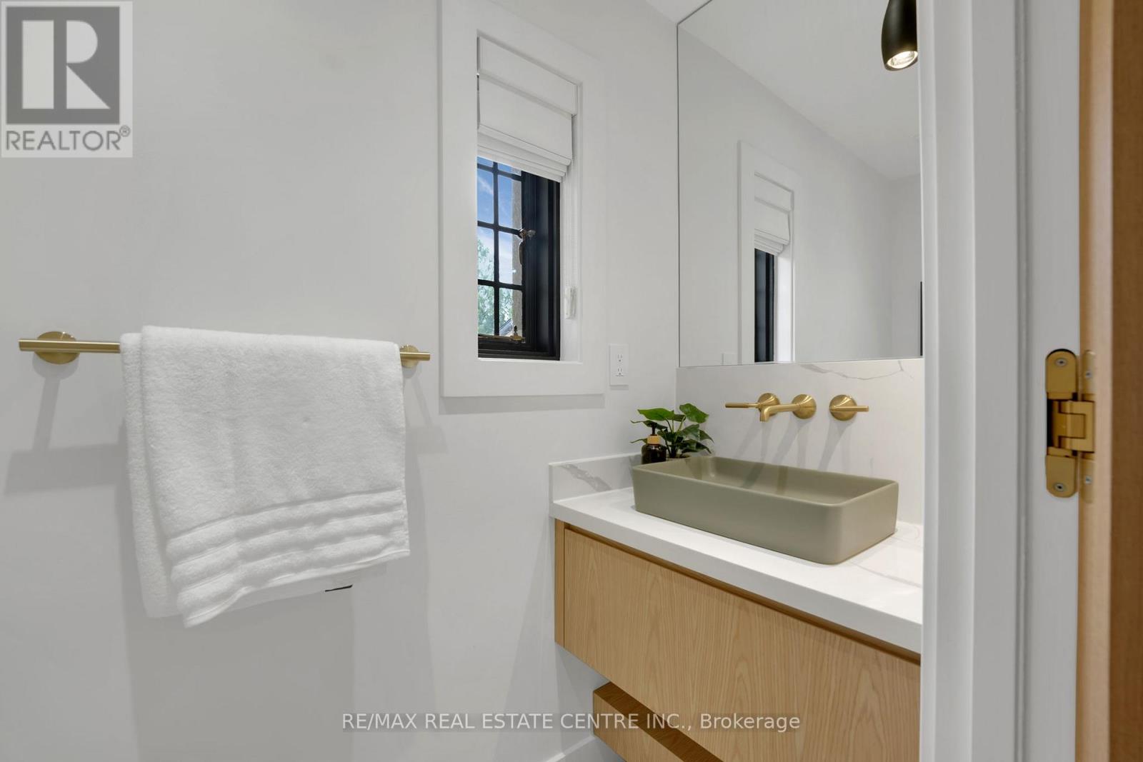 977 Unsworth Avenue, Burlington, Ontario  L7T 1R2 - Photo 19 - W12528984