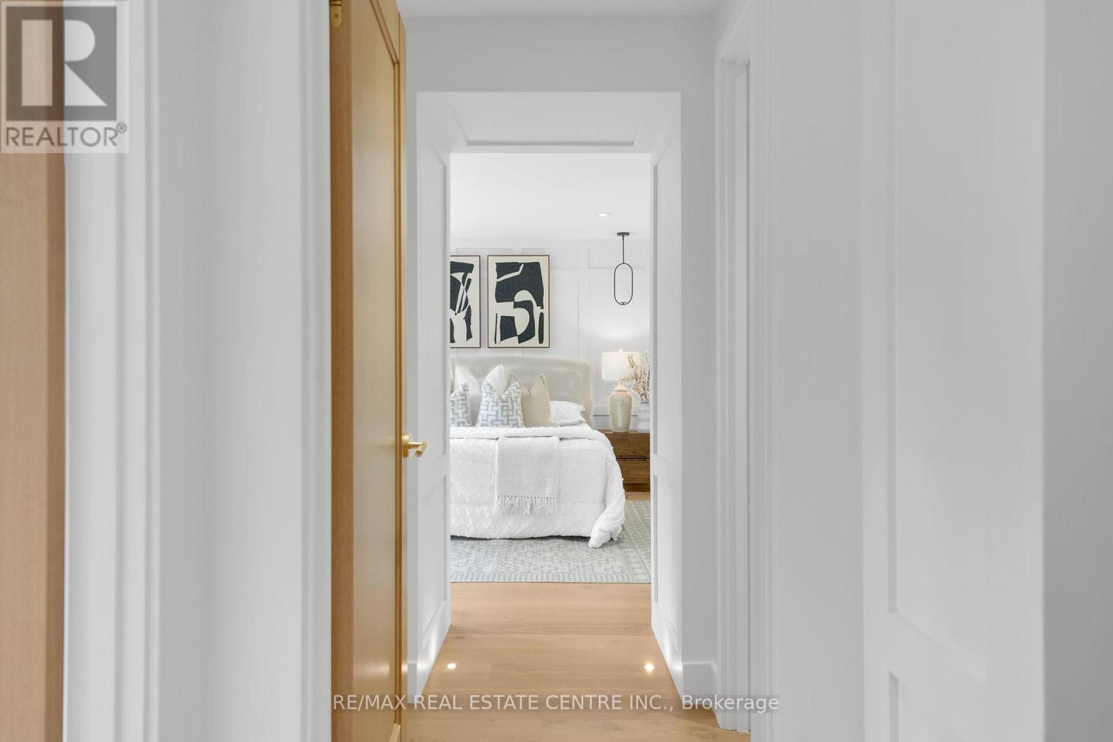 977 Unsworth Avenue, Burlington, Ontario  L7T 1R2 - Photo 22 - W12528984