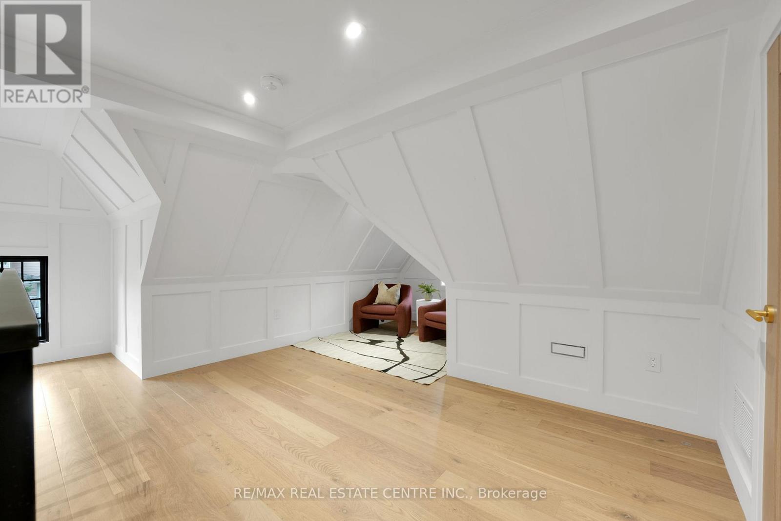 977 Unsworth Avenue, Burlington, Ontario  L7T 1R2 - Photo 34 - W12528984