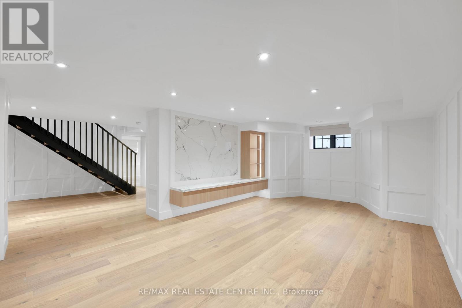 977 Unsworth Avenue, Burlington, Ontario  L7T 1R2 - Photo 38 - W12528984