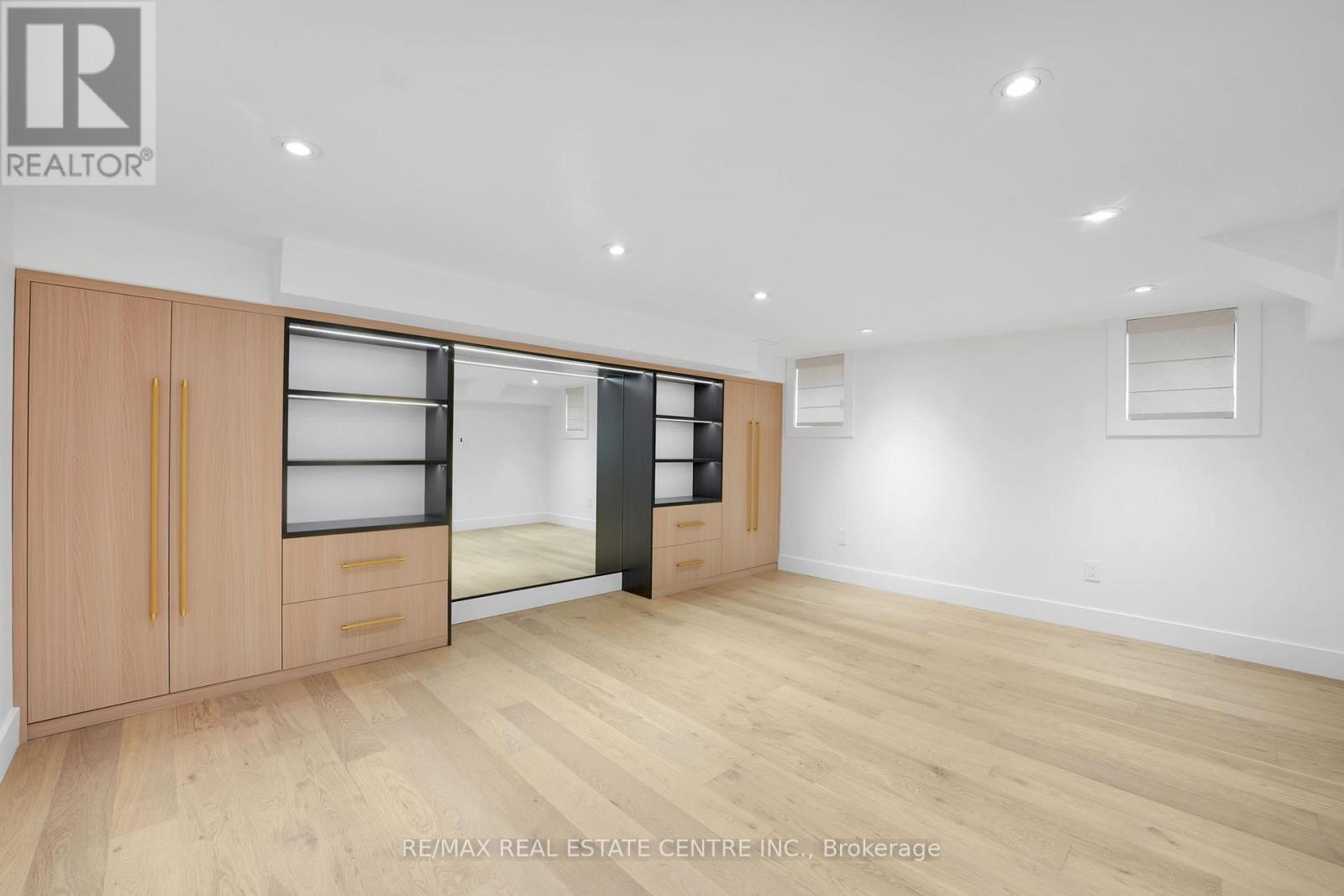 977 Unsworth Avenue, Burlington, Ontario  L7T 1R2 - Photo 40 - W12528984