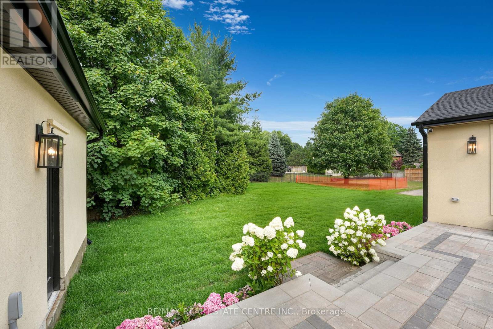 977 Unsworth Avenue, Burlington, Ontario  L7T 1R2 - Photo 45 - W12528984