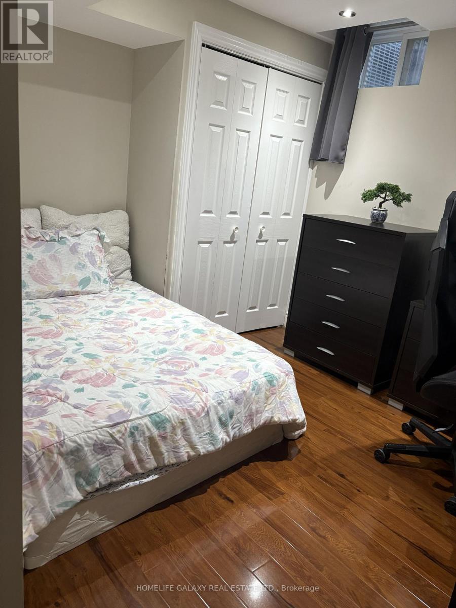 69 Crown Victoria Drive, Brampton, Ontario  L7A 3X1 - Photo 19 - W12528996