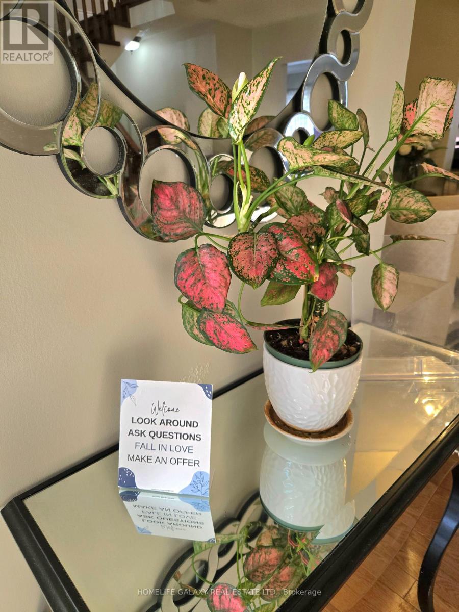 69 Crown Victoria Drive, Brampton, Ontario  L7A 3X1 - Photo 4 - W12528996