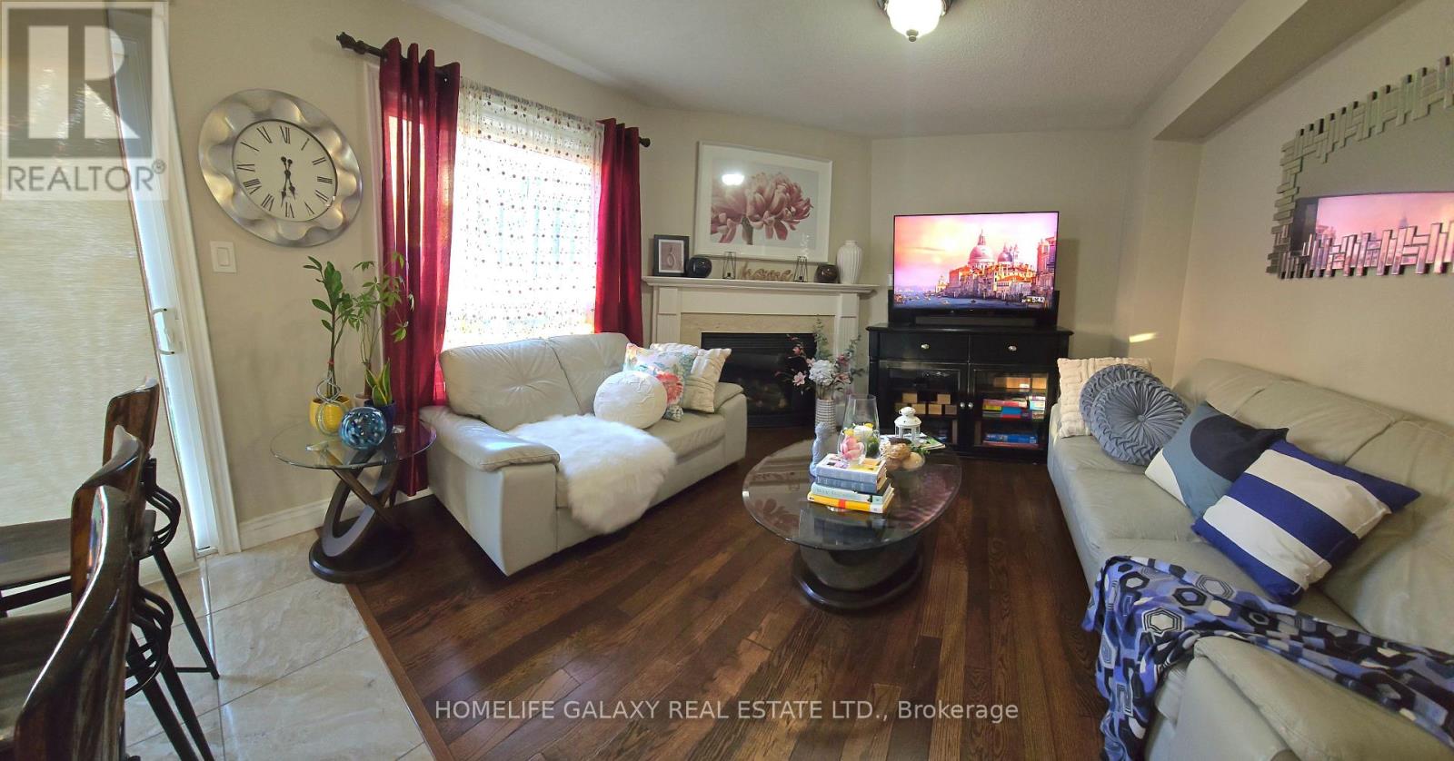 69 Crown Victoria Drive, Brampton, Ontario  L7A 3X1 - Photo 9 - W12528996