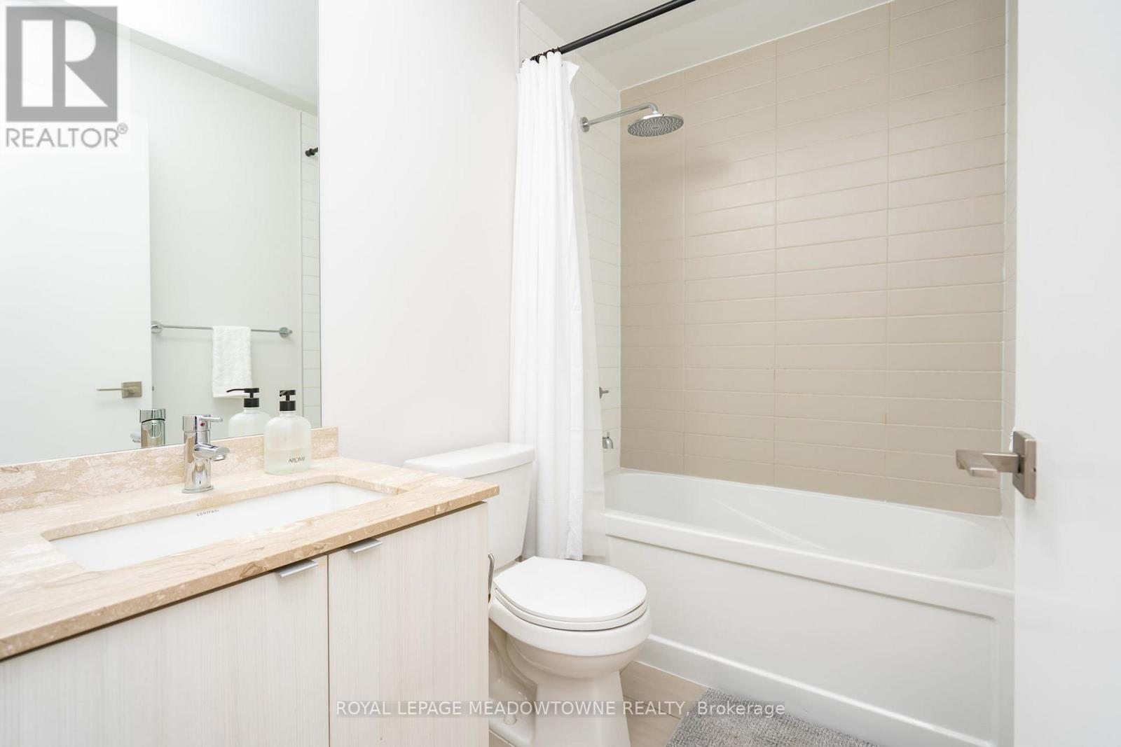 704 - 4085 Parkside Village Drive, Mississauga, Ontario  L5B 0K9 - Photo 11 - W12529006