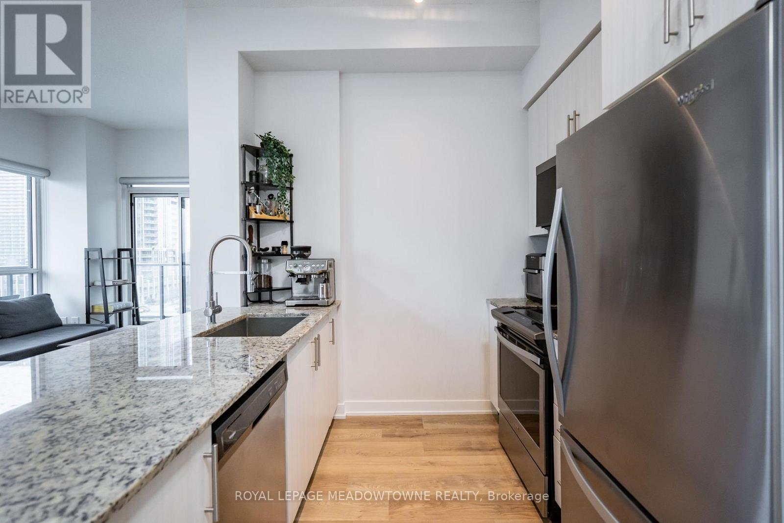 704 - 4085 Parkside Village Drive, Mississauga, Ontario  L5B 0K9 - Photo 17 - W12529006