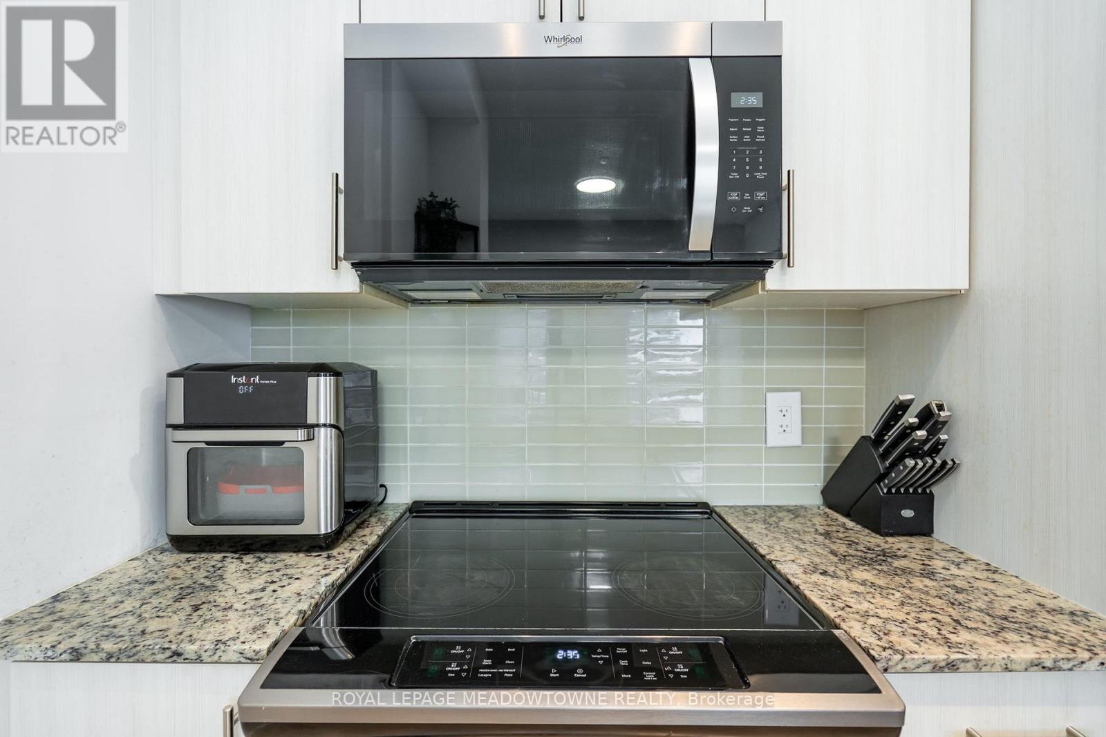 704 - 4085 Parkside Village Drive, Mississauga, Ontario  L5B 0K9 - Photo 19 - W12529006