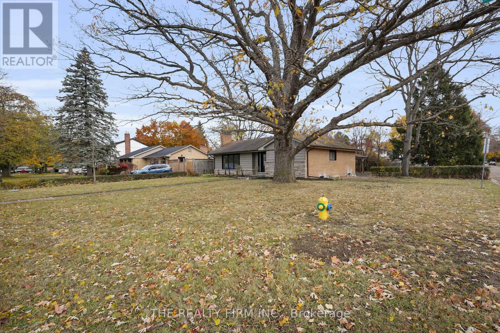 615 Santa Monica Road, London North, Ontario  N6H 3W2 - Photo 3 - X12529140