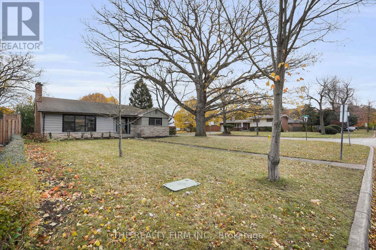 615 Santa Monica Road, London North, Ontario  N6H 3W2 - Photo 48 - X12529140