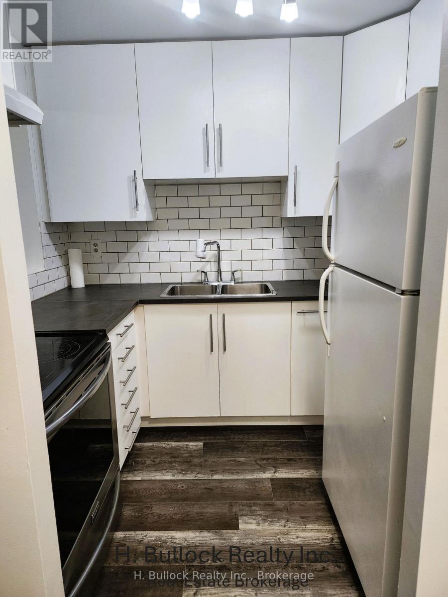 105 - 5090 Pinedale Avenue, Burlington, Ontario  L7L 3V8 - Photo 6 - W12529134