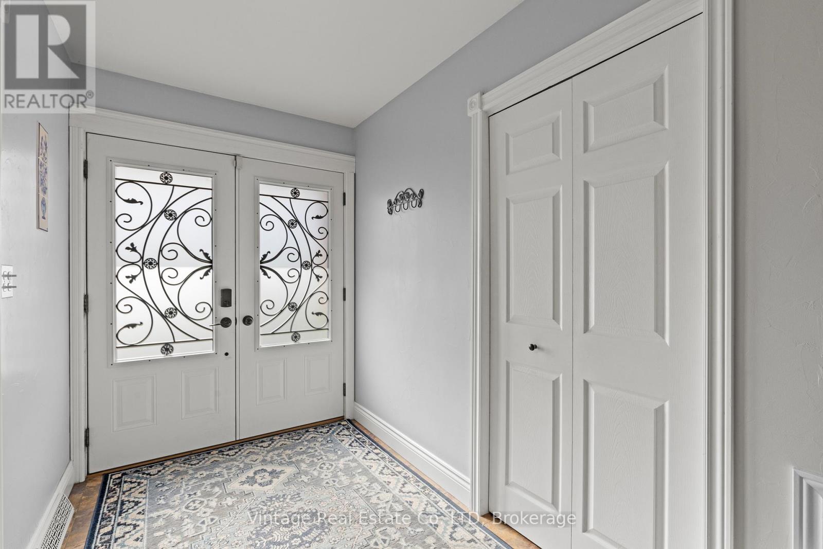 1841 Sunset Lane, St. Catharines, Ontario  L2R 6P9 - Photo 6 - X12529016