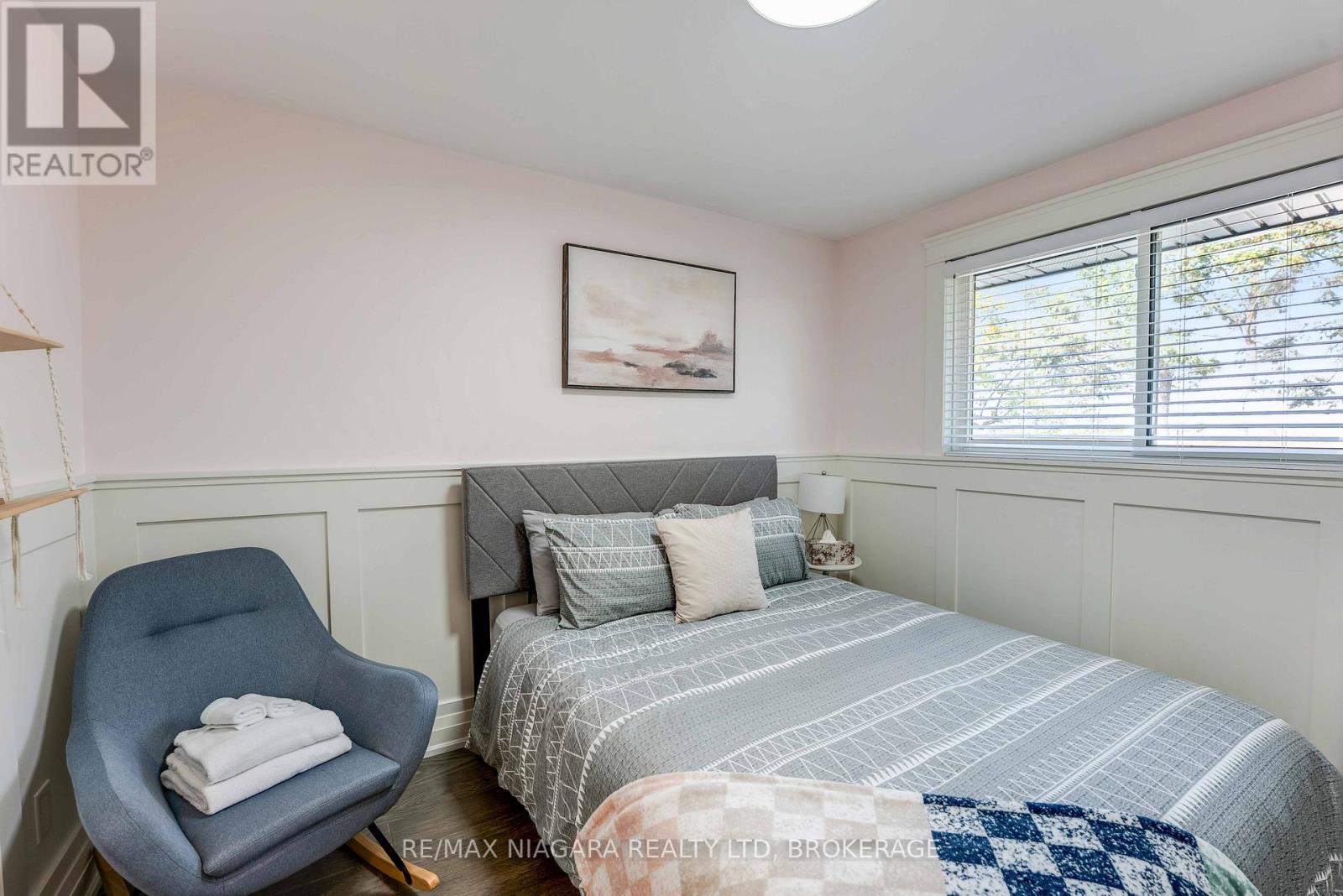 1096 E & West Line, Niagara-On-The-Lake, Ontario  L0S 1J0 - Photo 11 - X12529036