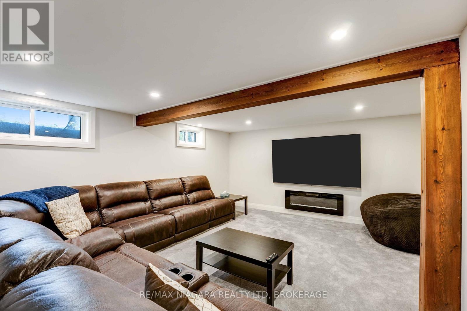 1096 E & West Line, Niagara-On-The-Lake, Ontario  L0S 1J0 - Photo 17 - X12529036