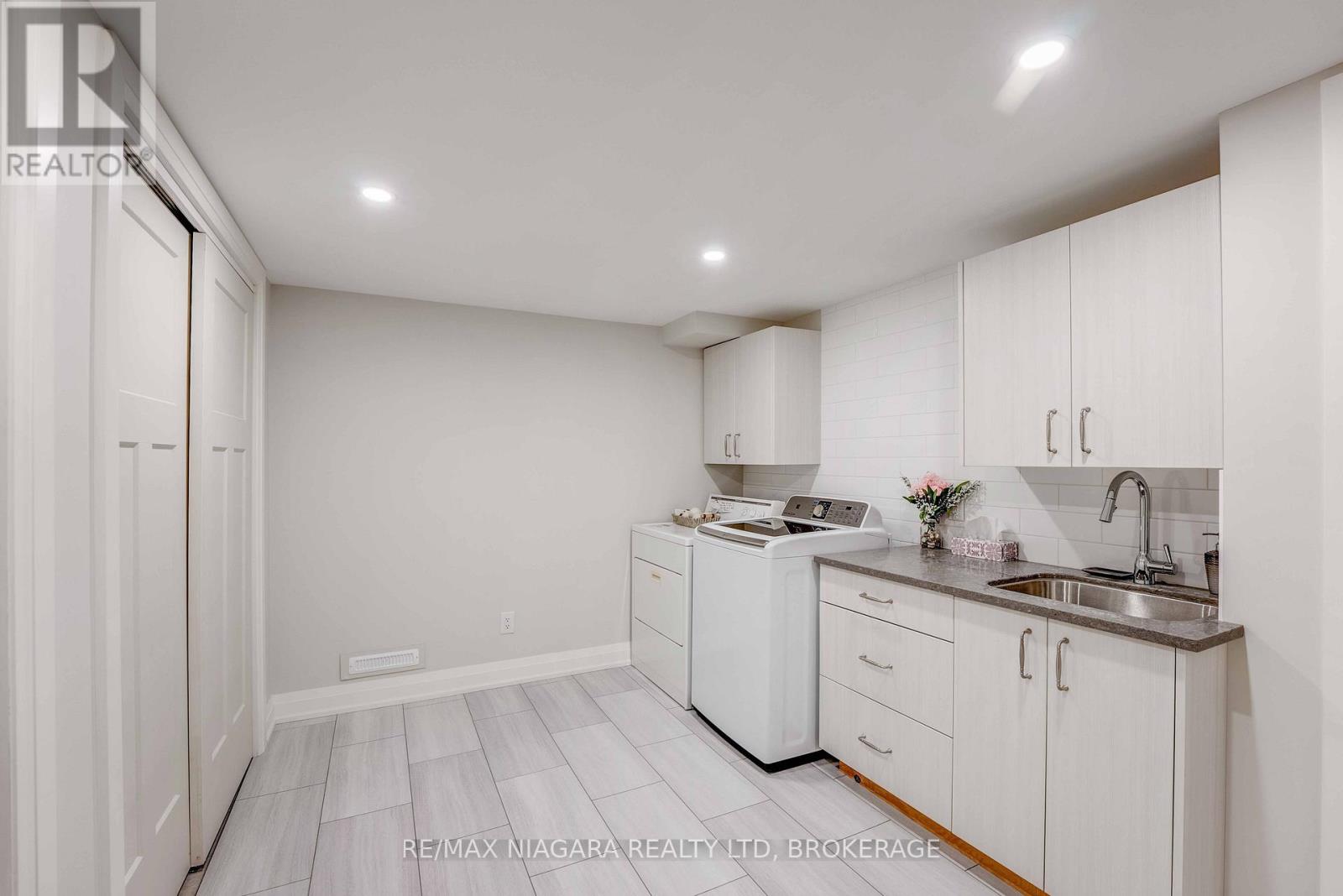 1096 E & West Line, Niagara-On-The-Lake, Ontario  L0S 1J0 - Photo 21 - X12529036