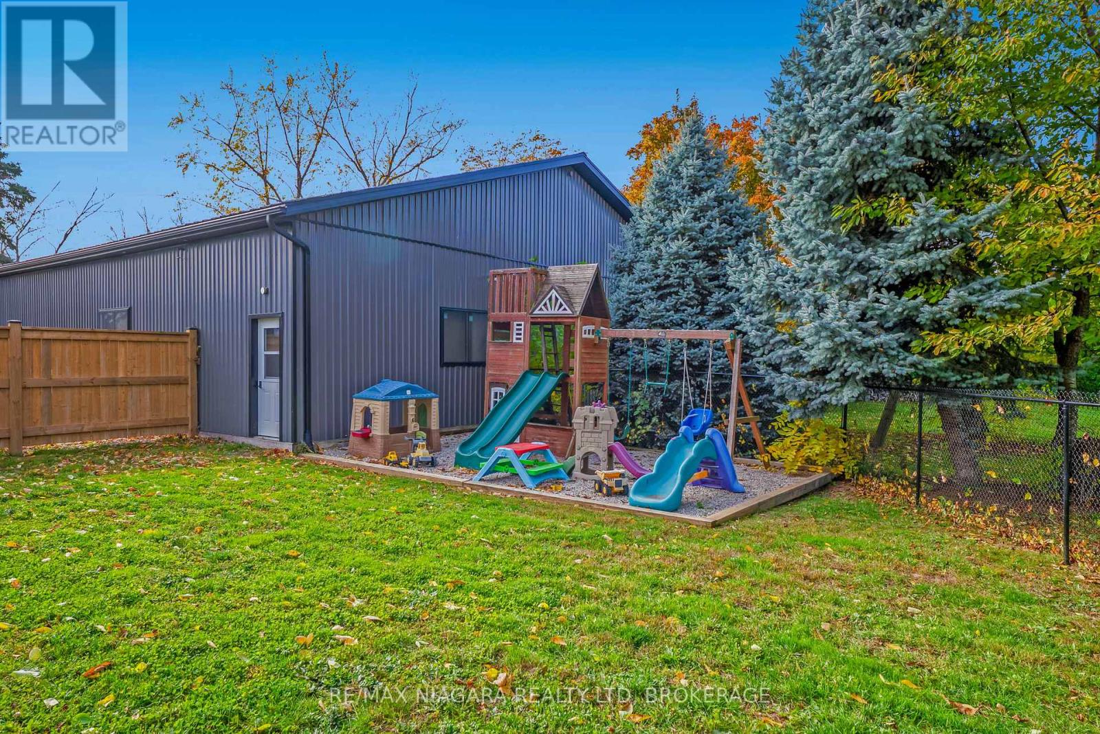 1096 E & West Line, Niagara-On-The-Lake, Ontario  L0S 1J0 - Photo 29 - X12529036