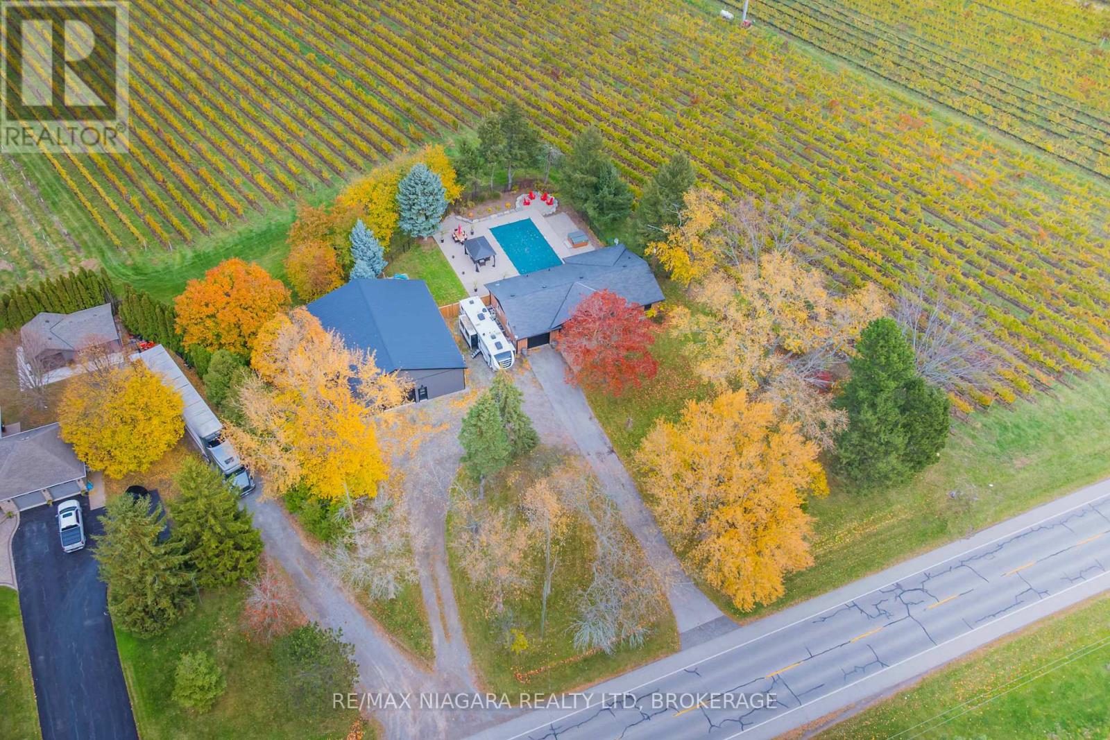 1096 E & West Line, Niagara-On-The-Lake, Ontario  L0S 1J0 - Photo 33 - X12529036