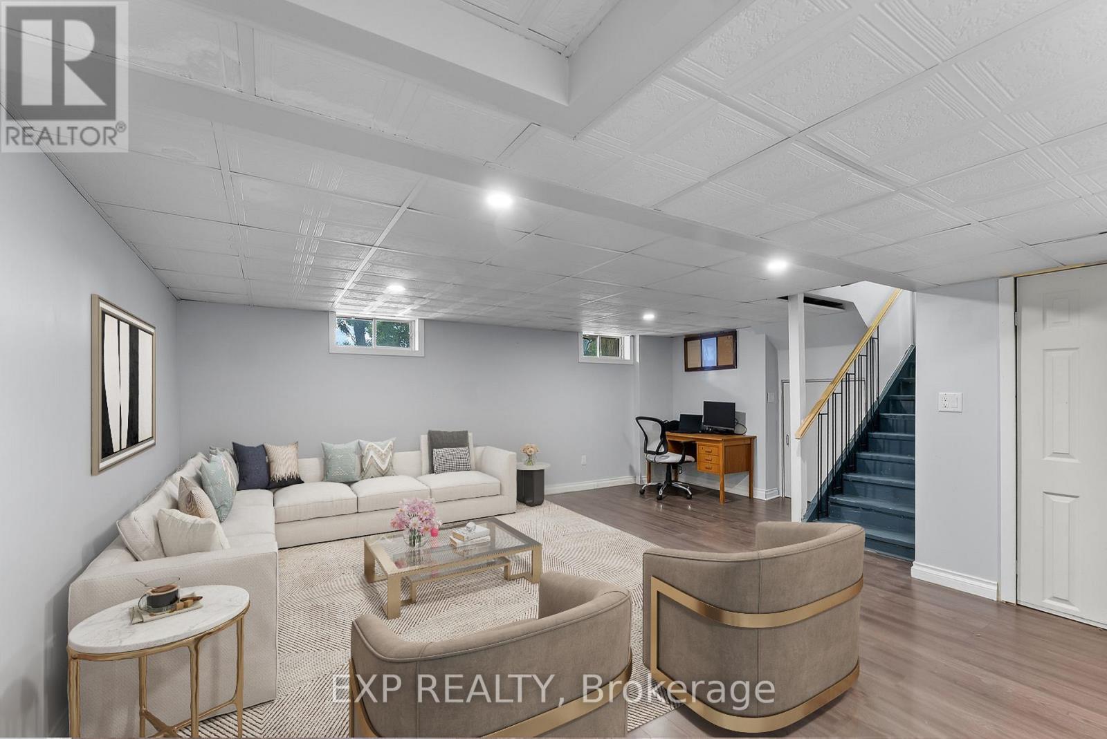 6937 Waterloo Drive, Niagara Falls, Ontario  L2J 1E3 - Photo 35 - X12529124