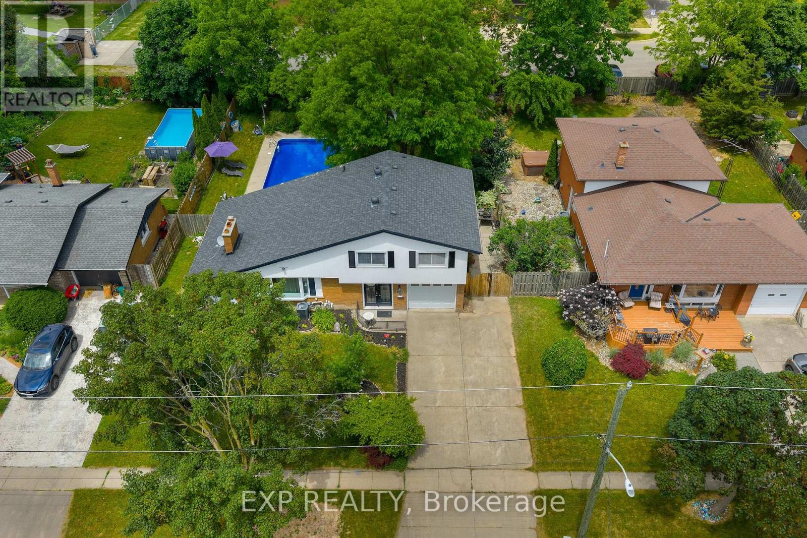 6937 Waterloo Drive, Niagara Falls, Ontario  L2J 1E3 - Photo 8 - X12529124