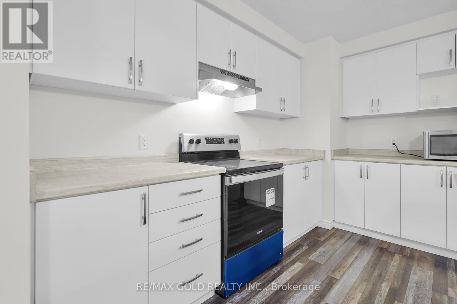 2982 Turner Crescent, London South, Ontario  N6M 0A1 - Photo 12 - X12528810