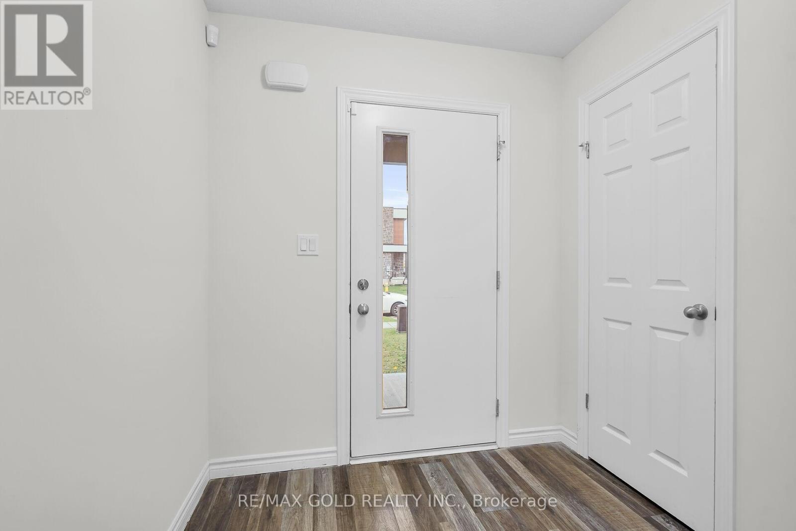 2982 Turner Crescent, London South, Ontario  N6M 0A1 - Photo 5 - X12528810