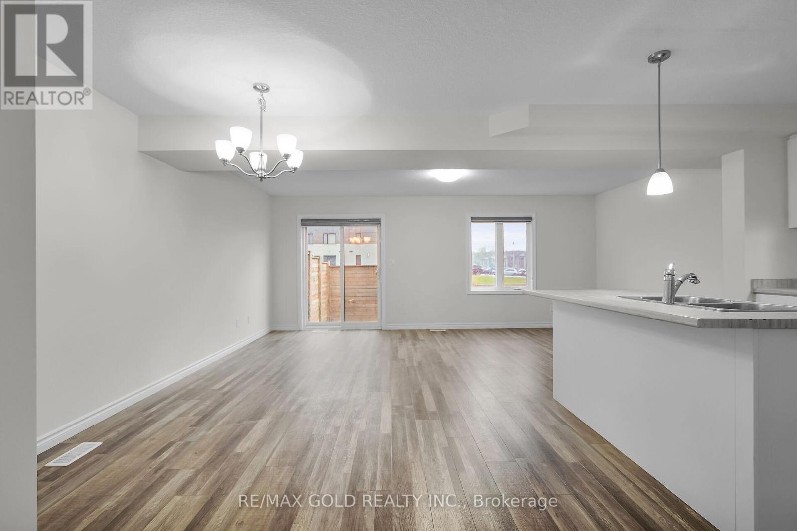 2982 Turner Crescent, London South, Ontario  N6M 0A1 - Photo 6 - X12528810