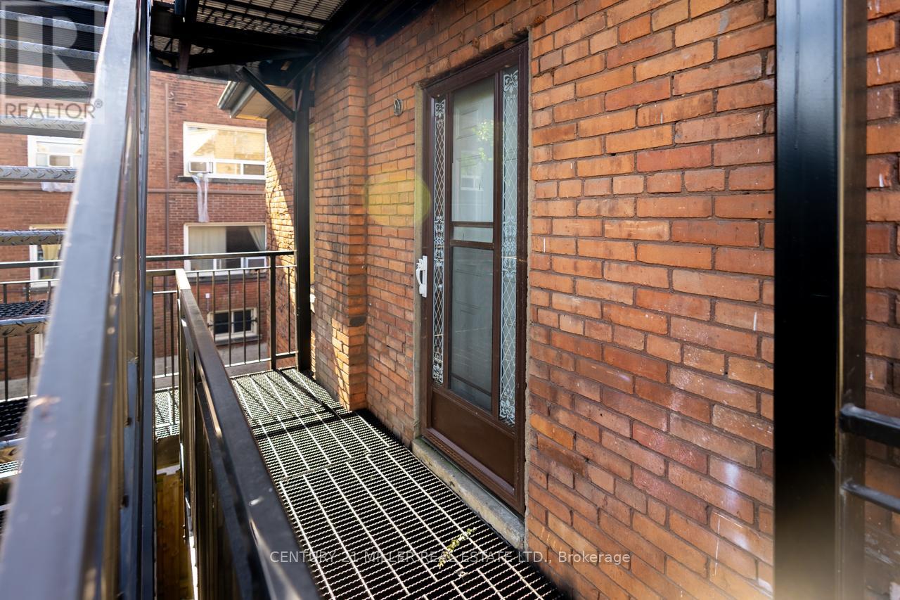 2 - 270 Main Street W, Hamilton, Ontario  L8P 1J6 - Photo 14 - X12528816