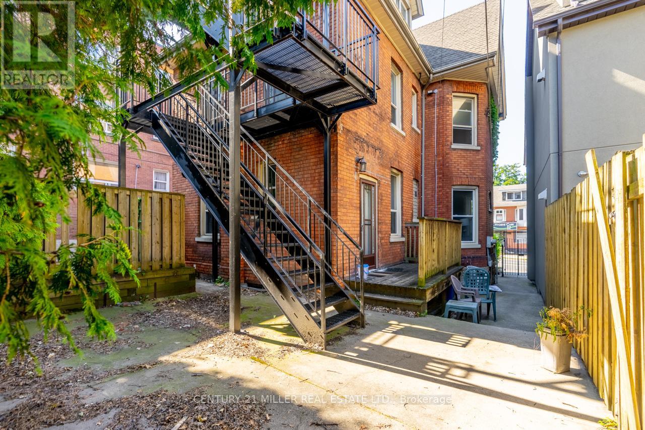 2 - 270 Main Street W, Hamilton, Ontario  L8P 1J6 - Photo 15 - X12528816