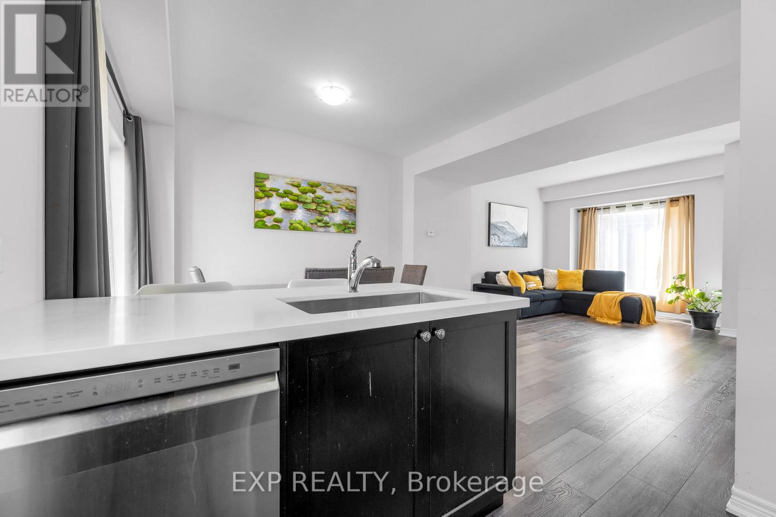 15 - 19 Picardy Drive, Hamilton, Ontario  L8J 0M7 - Photo 9 - X12528868