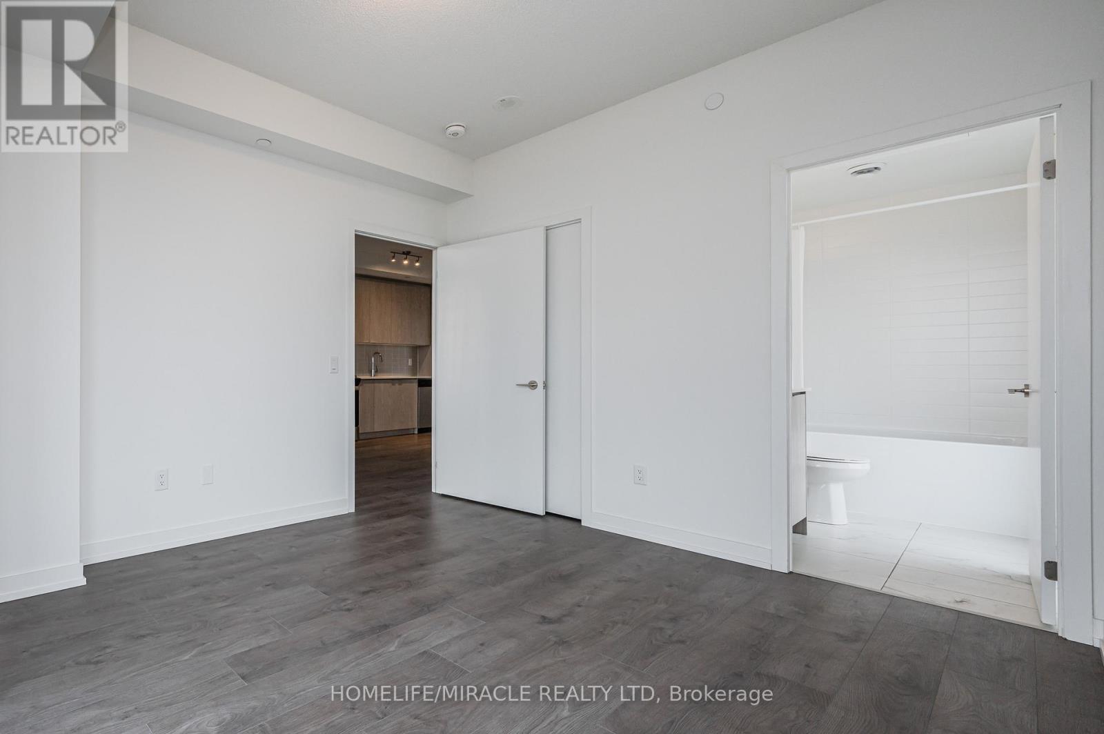 2203 - 55 Duke Street, Kitchener, Ontario  N2G 1A6 - Photo 18 - X12528936