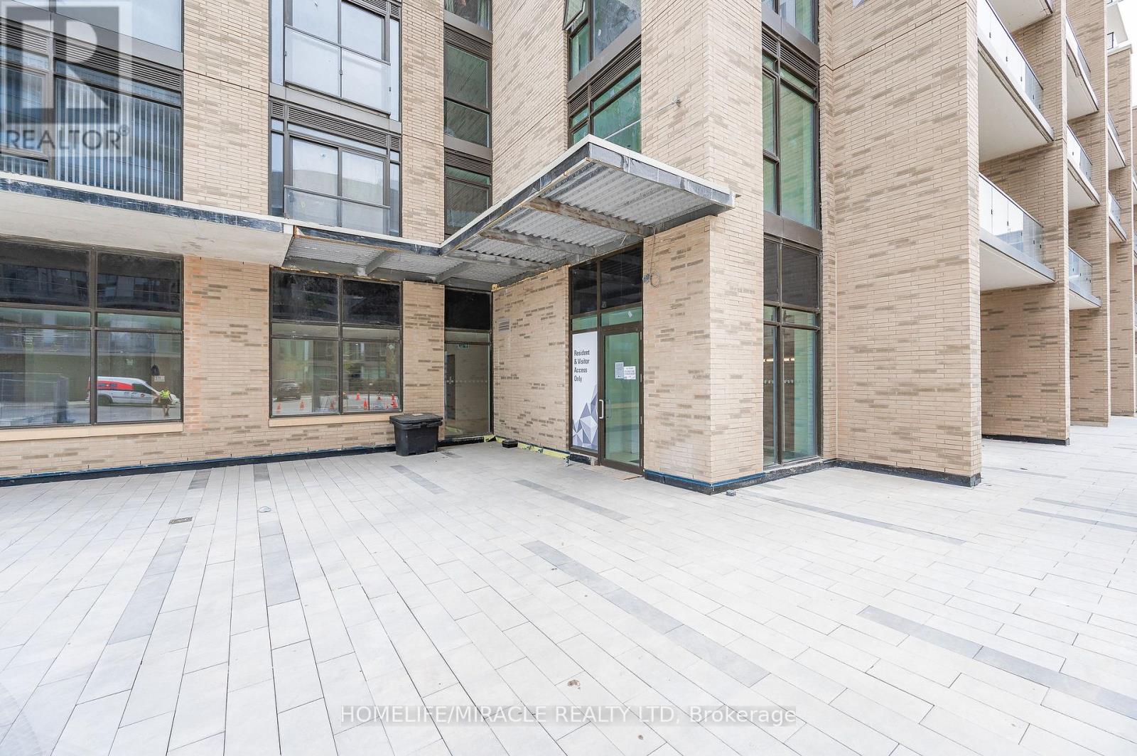 2203 - 55 Duke Street, Kitchener, Ontario  N2G 1A6 - Photo 2 - X12528936