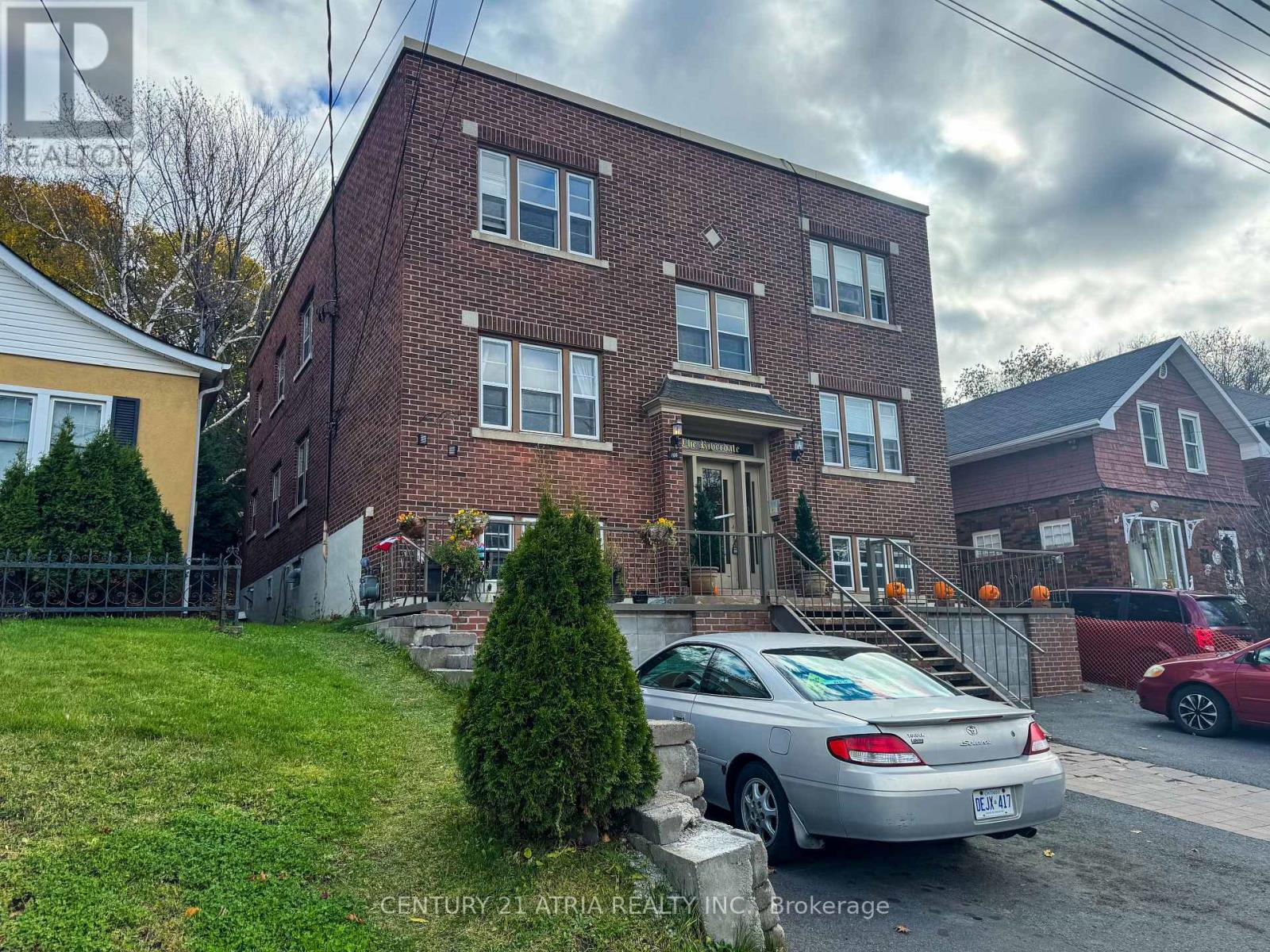 105 Riverside Drive, Greater Sudbury, Ontario  P3E 1G7 - Photo 3 - X12529020