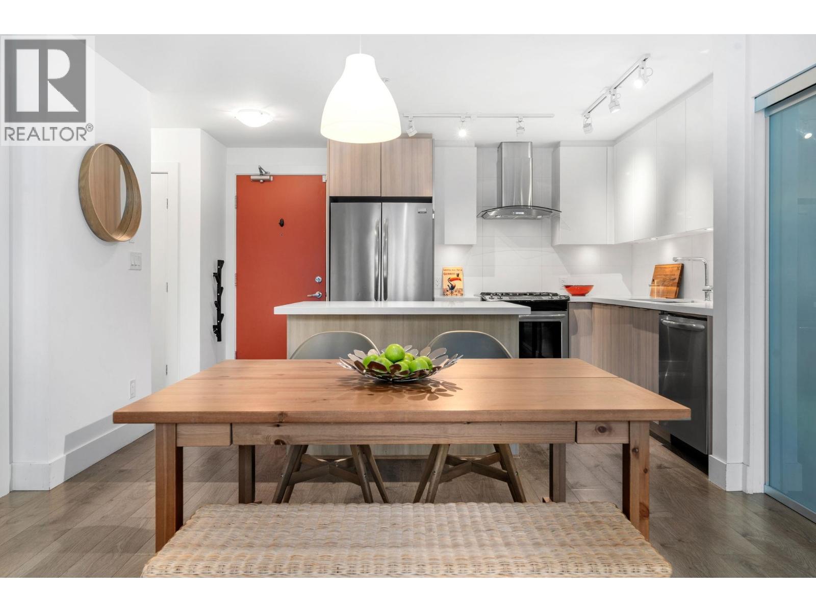 420 3602 Aldercrest Drive, North Vancouver, British Columbia  V7G 0A2 - Photo 4 - R3066057