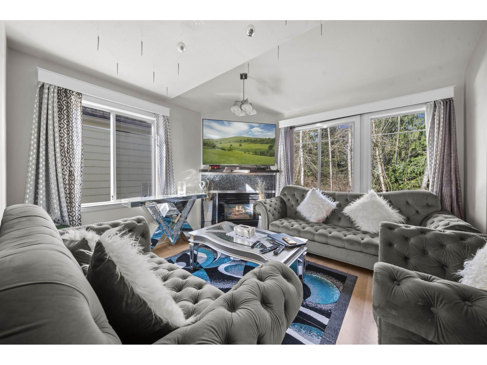 18 10238 155a Street, Surrey, British Columbia  V3R 0V8 - Photo 11 - R3065336