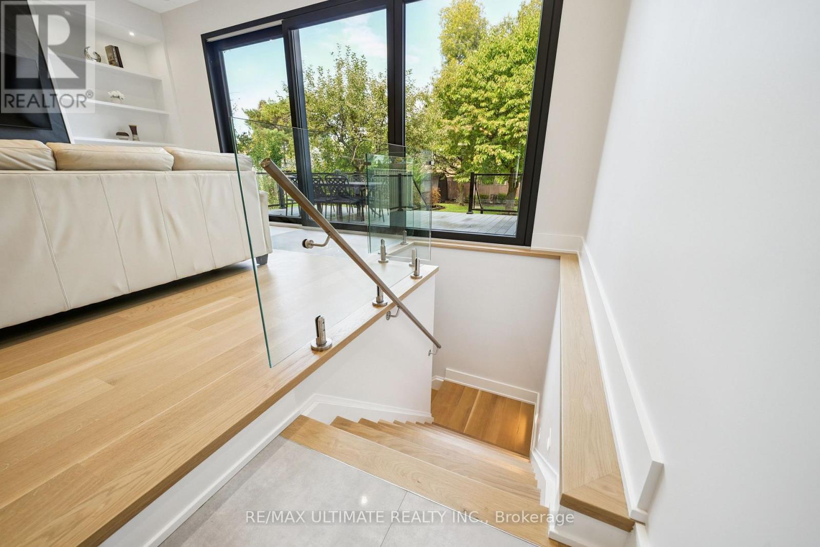 212 Queenslea Avenue, Toronto, Ontario  M9N 2L6 - Photo 31 - W12527630