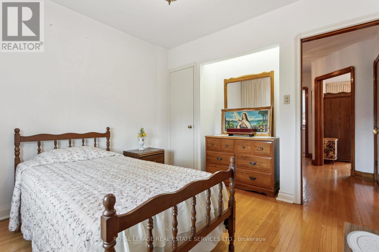 28 Cornelius Parkway, Toronto, Ontario  M6L 2K3 - Photo 26 - W12520784