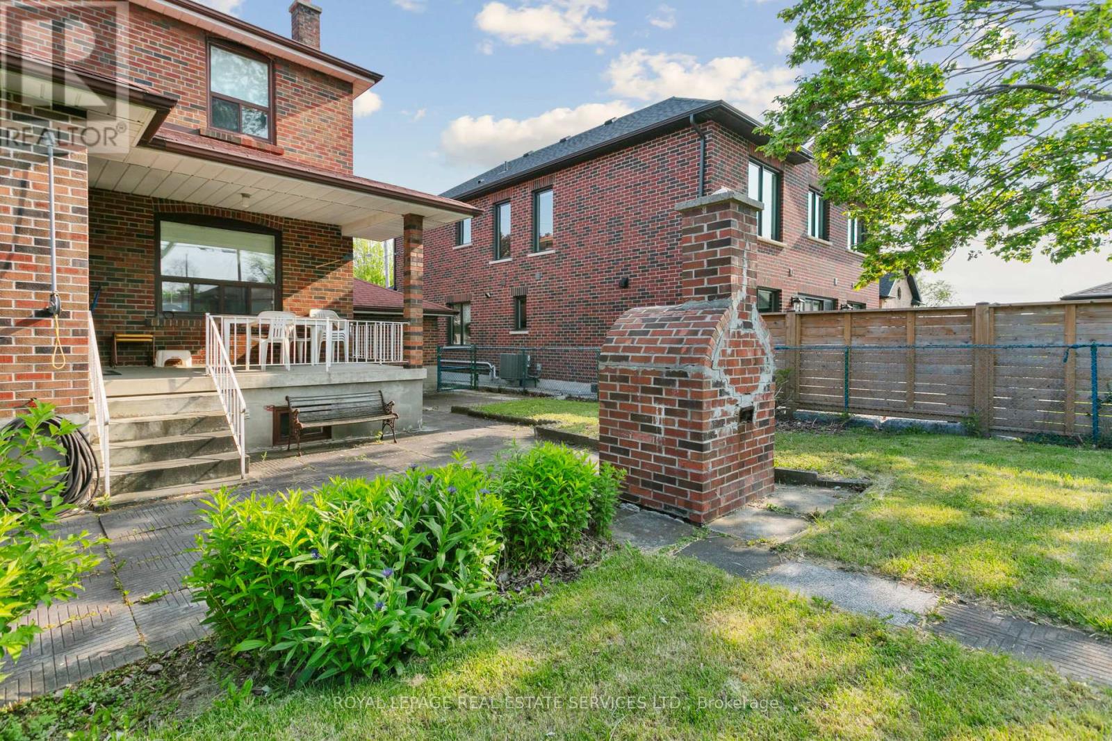 28 Cornelius Parkway, Toronto, Ontario  M6L 2K3 - Photo 41 - W12520784