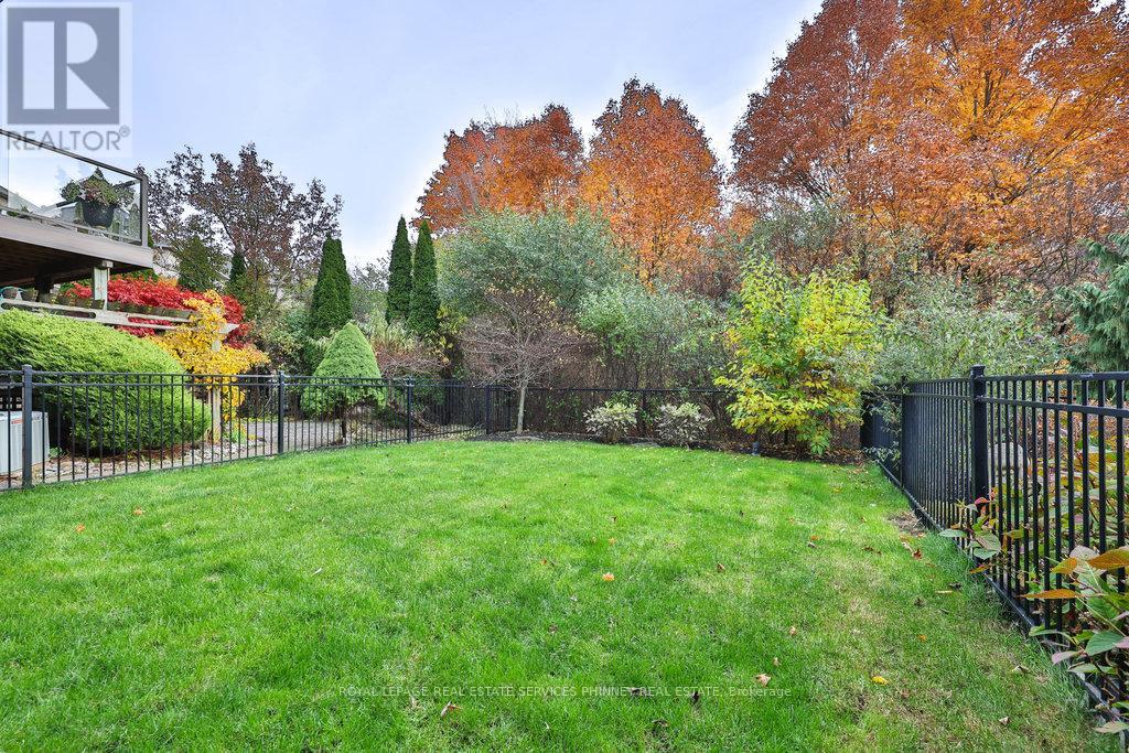 2320 Woodfield Road, Oakville, Ontario  L6H 6Y6 - Photo 39 - W12528406