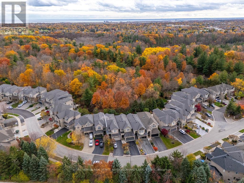 2320 Woodfield Road, Oakville, Ontario  L6H 6Y6 - Photo 43 - W12528406