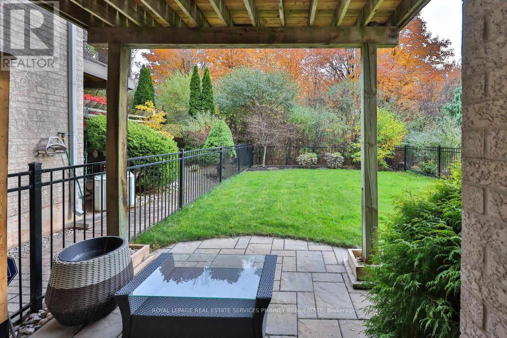 2320 Woodfield Road, Oakville, Ontario  L6H 6Y6 - Photo 37 - W12528406