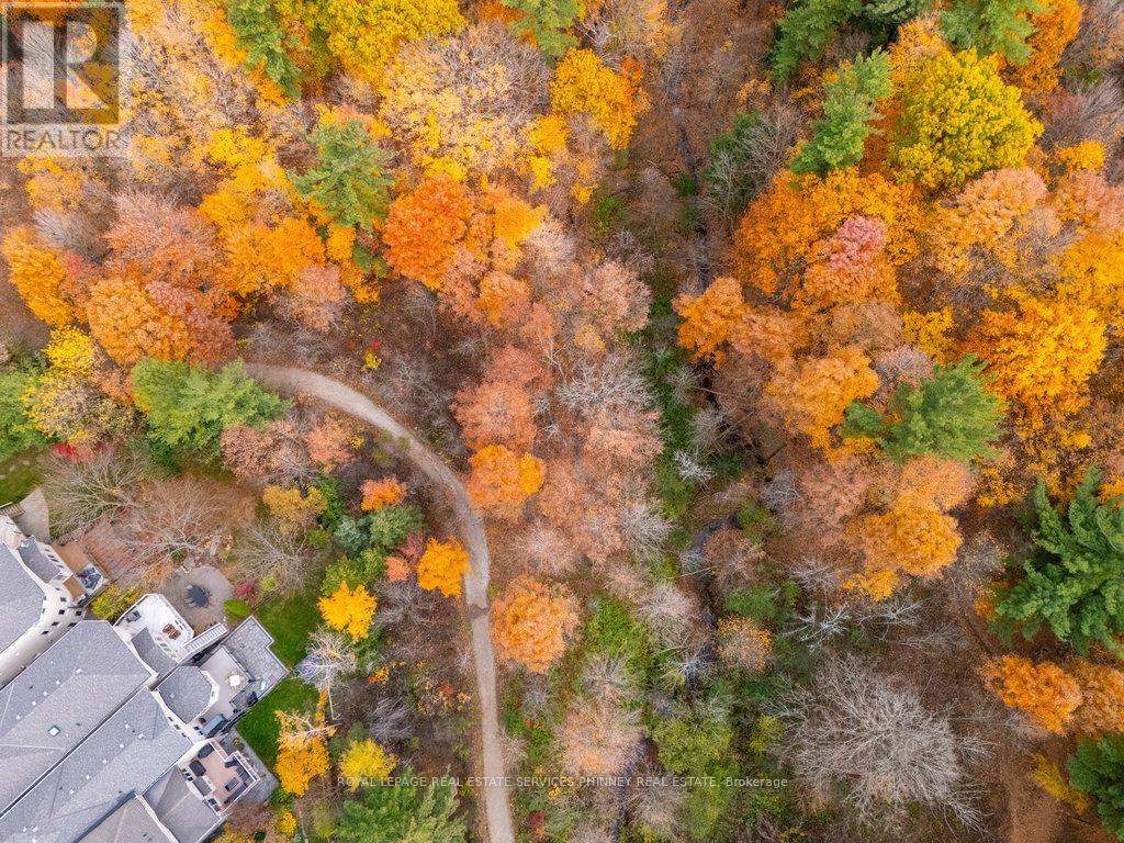 2320 Woodfield Road, Oakville, Ontario  L6H 6Y6 - Photo 41 - W12528406